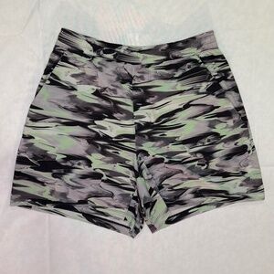 LULULEMON PACE BREAKER SHORT 5” / MEDIUM